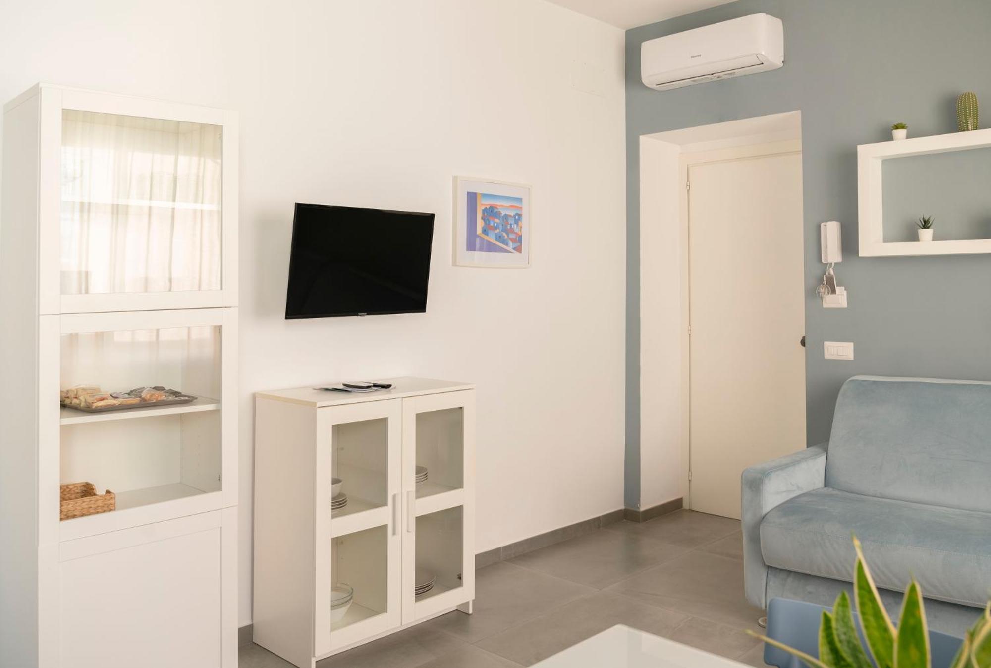 Apartmán La Via Del Mare Licola Pokoj fotografie